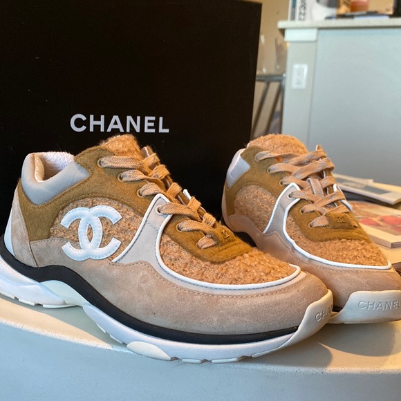 CHANEL SNEAKERS BEIGE Size: 8.5 LIMITED EDITION SOLD OUT - Picture 1 of 5
